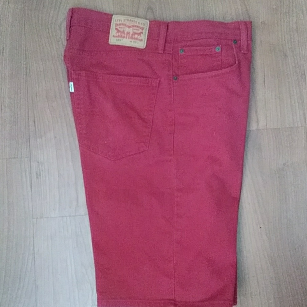 Denim shorts / brick red
